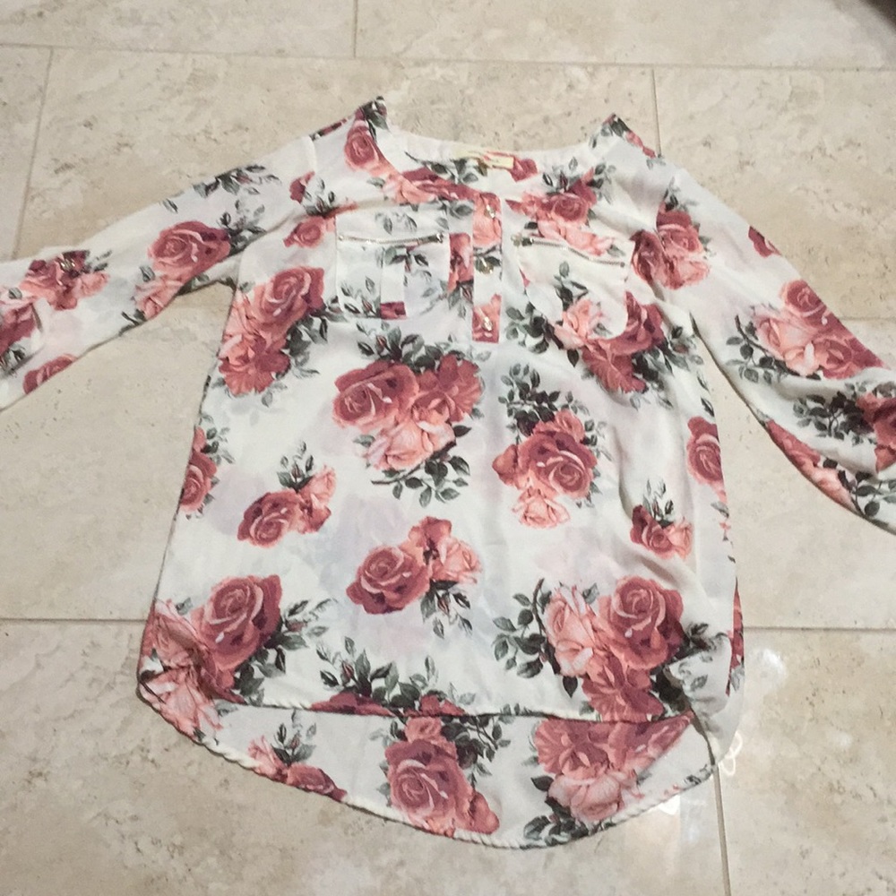 long sleeved thin floral top